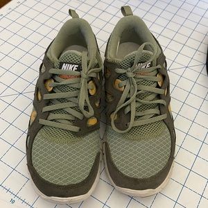 Nike Olive Green Sneakers